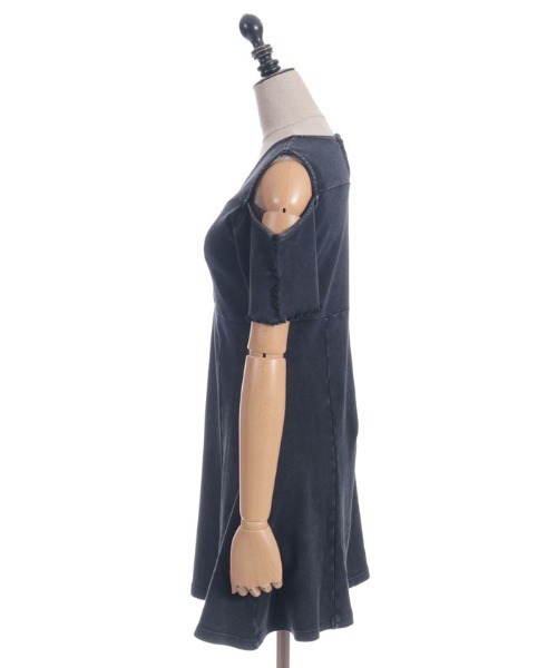 axes femme POETIQUE ワンピース 硫化染めカットミニOP : ZOZOTOWN