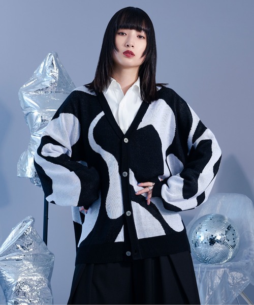 ★新品！★名手Ｔエルソン氏設計★ナノテクノロジー★東レのナノ素材★９ｆｔ送料込 Ellno Loset（エルノロゼット） ニットカーディガン MEDIUM ブルー