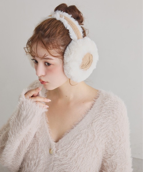 one after another NICE CLAUP 耳当て イヤーマフ 刺繍入りムートン