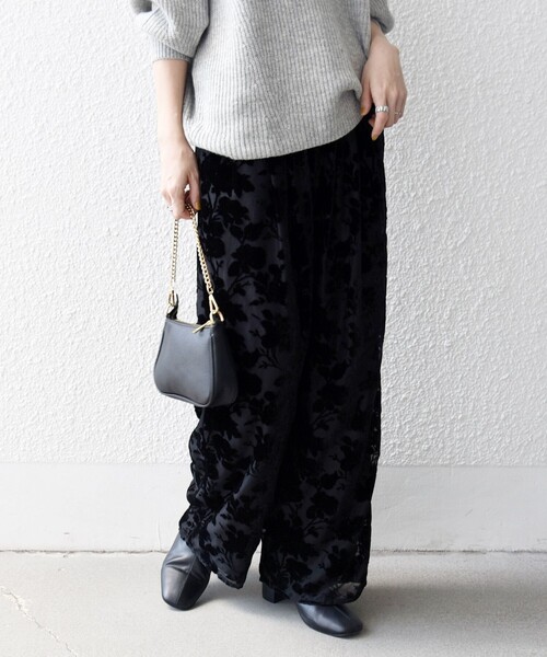 SHIPS any パンツ any:「手洗い可能」フラワー オパール タック