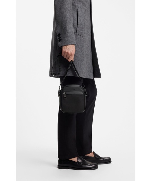 【美品】BOSS レポーターバッグ BOSS（HUGO BOSS） ショルダーバッグ レポーターバッグ モノグラム