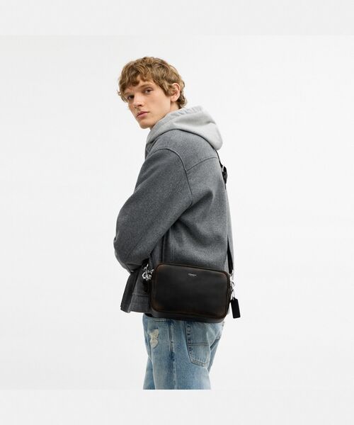 COACH（コーチ） ショルダーバッグ ラジオ カメラ バッグ・ラブド