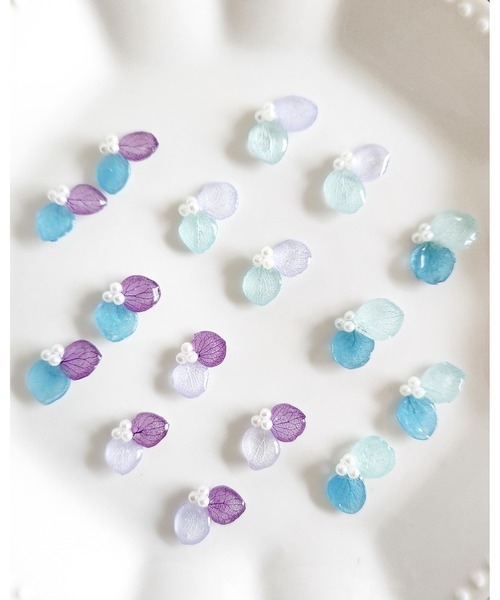 贅沢ゆらゆら すずらんの花ピアス⭐ベビーピンク⭐サージカル