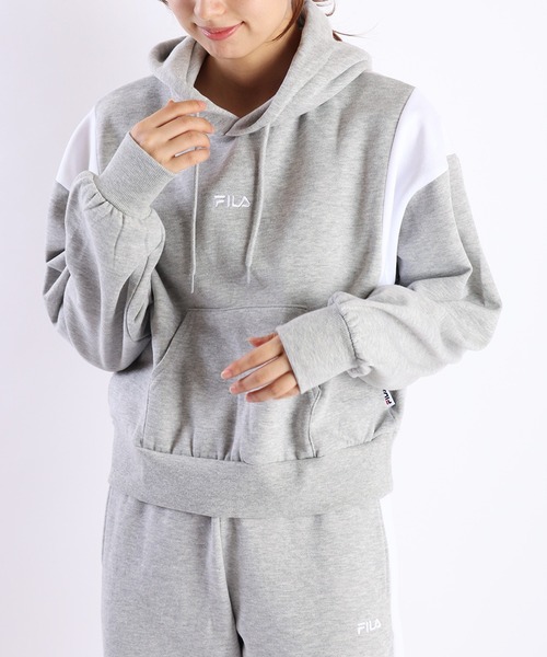 FILA♡【新品タグ付き】 2024FWストレッチ裏起毛のフーディ