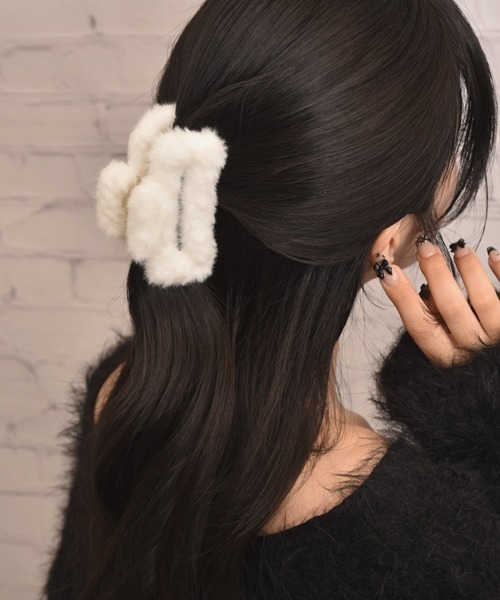 Mayree ヘアクリップ 「float」ふわふわ モコモコ フェイクファー