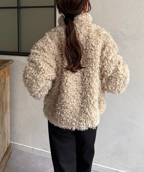 Thevon（ゼヴォン） ブルゾン アウター プードルファーミドル