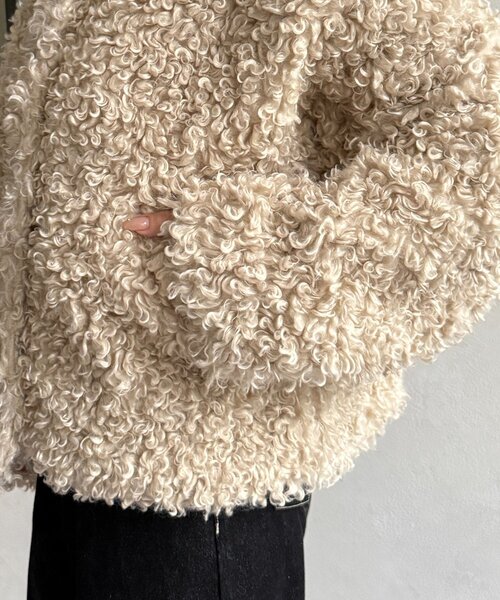 Thevon（ゼヴォン） ブルゾン アウター プードルファーミドル