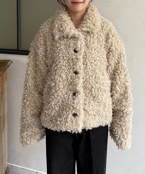 Thevon（ゼヴォン） ブルゾン アウター プードルファーミドル