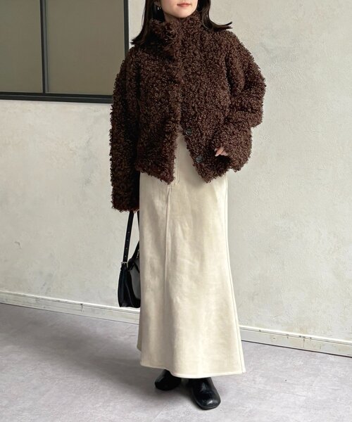 Thevon（ゼヴォン） ブルゾン アウター プードルファーミドル