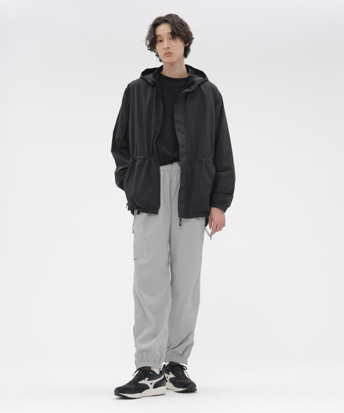 ナイロンジャケット RECYCLED NYLON LIGHTWEIGHT POP メンズの画像