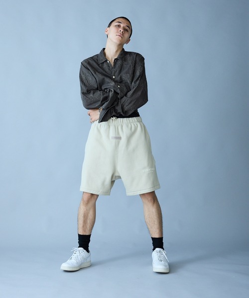 Fog Essentials 1977 ショーツハーフパンツロゴダークオーツ FOG] Fear Of God Essentials 1977 ショーツ ハーフパンツ 1977