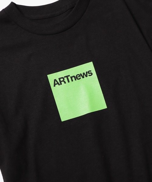 PLEASURES 関税込 傷ついたTシャツ PLEASURES tシャツ PLEASURES/プレジャーズ ART NEWS T-SHIRT
