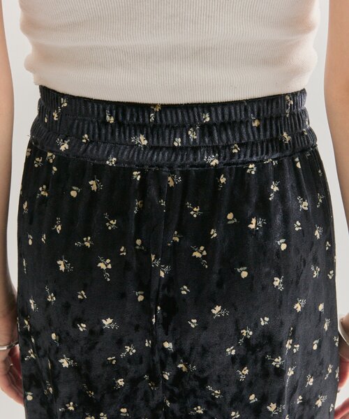 mystic（ミスティック） パンツ フラワーベロア セットアップ