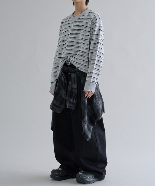 セーター ニット Distressed Border V-Neck Knit / ディストレスト