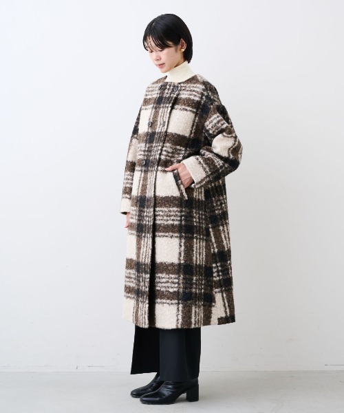 IEDIT（イディット） ノーカラーコート コート チェックが印象的に着