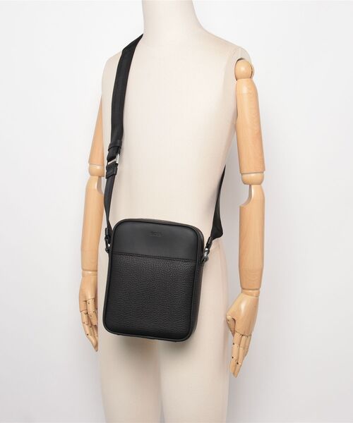 BOSS（HUGO BOSS） ショルダーバッグ BOSS New Crosstown WI_NS