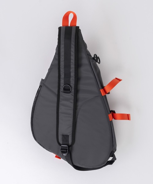 Reebok（リーボック） ウエストポーチ ワンポイント ロゴ 刺繍 軽量