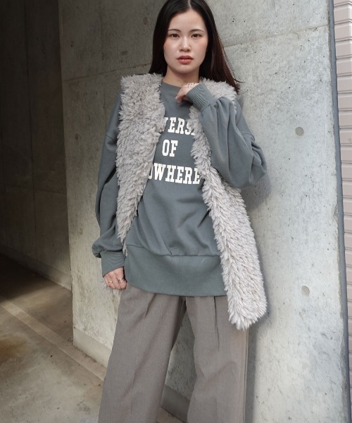 美品 FRAMeWORK サイドベンツロゴスウェット　グレー　トレーナー 美品 FRAMeWORK サイドベンツロゴスウェット グレー トレーナー