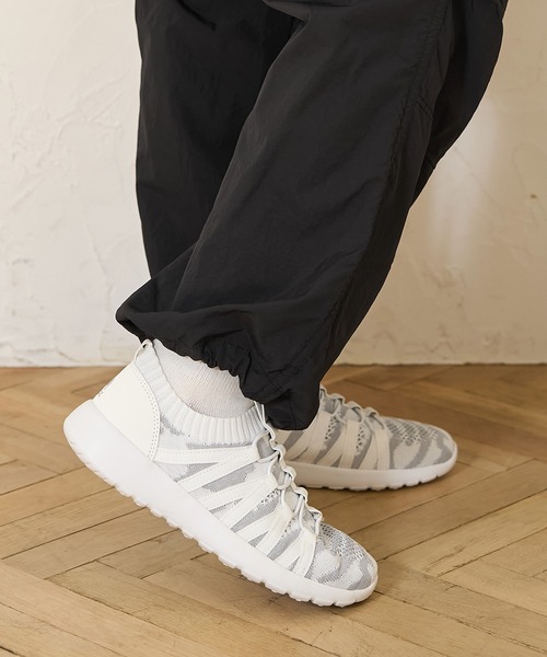 moz（モズ） スニーカー 超軽量ニットゴム紐レースアップスニーカー