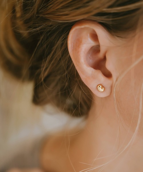 ピアス 18K ピアス 金属アレルギー対応 つけっぱなし シンプル「MOLLICA モリカ」 レディースの画像