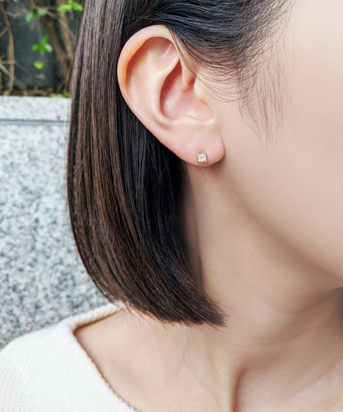 TAKE-UP（テイクアップ） ピアス K18ホワイトサファイヤ セカンド