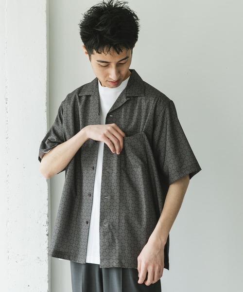 URBAN RESEARCH DOORS シャツ セオアルファアプリントオープン