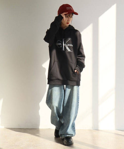 送料無料   カルバンクライン CK ミックス ロゴ モノグラム Po パーカー スウェット 裏起毛 プルオーバー フーディー メンズ ブランド Calvin Klein（カルバン・クライン） パーカー CK MONOGRAM LOGO