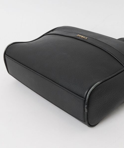 FURLA（フルラ） ワンポイントショルダーバッグ - ブラック レディース
