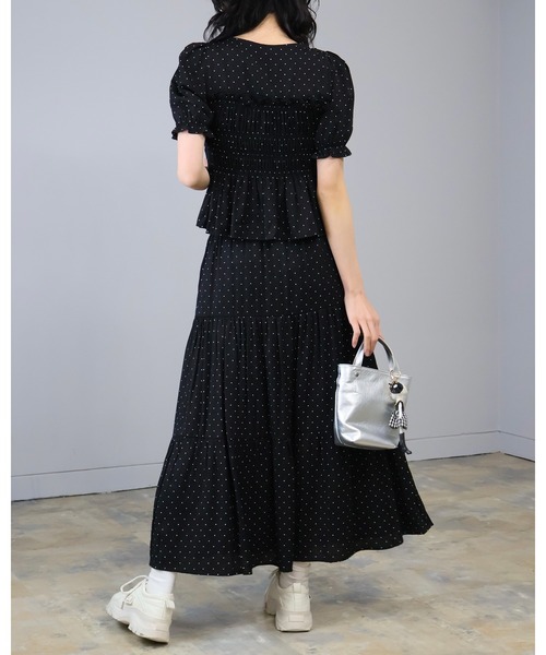 Doumoi セットアップ ドット柄シャーリングブラウス＆ティアード 