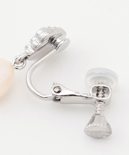 TOCCA（トッカ） イヤリング CLOVER ＆ PEARL EARRINGS 淡水バロック 