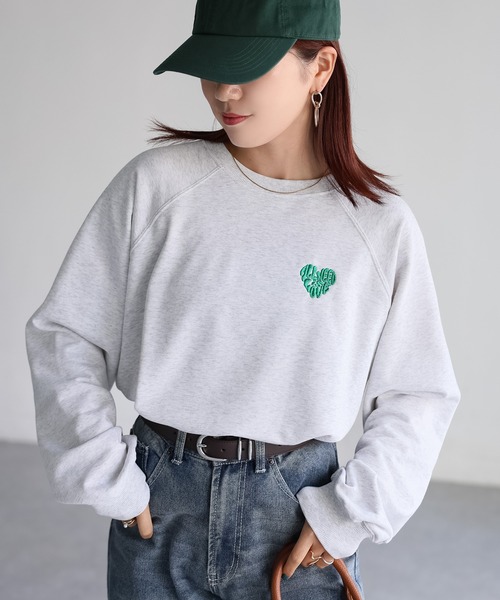 【90年代、オーバーサイズらラグラン】Reebokセンター刺繍ロゴスウェット. 90年代、オーバーサイズらラグラン】Reebokセンター刺繍ロゴ
