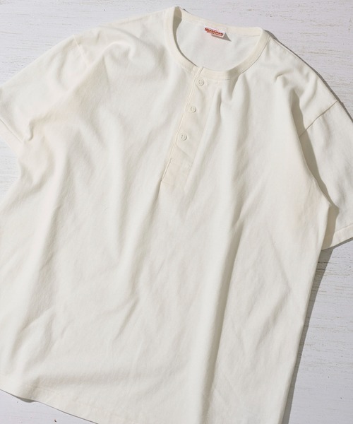 トップス Healthknit, Henley Neck, Black and Gray The Depth Behind 'Healthknit', Pioneer of the Henley Neck T