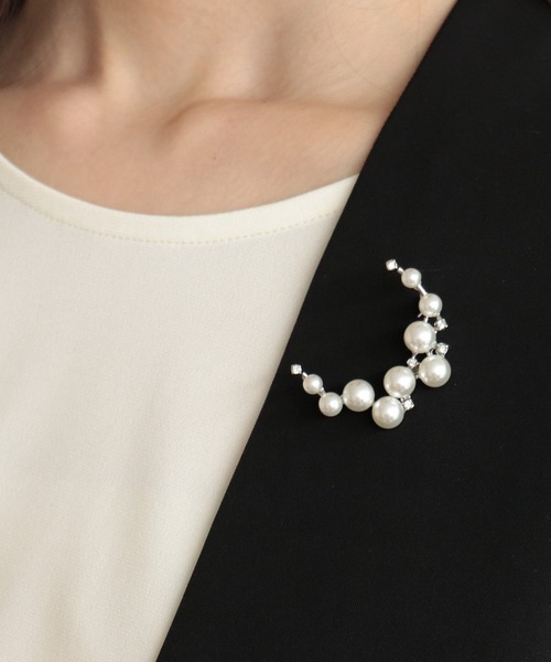 Three Four Time（スリーフォータイム） ブローチ パールツキノワ