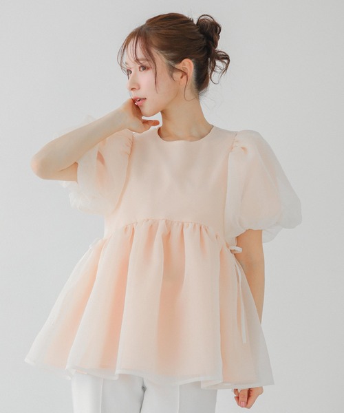【新品未使用タグ付き】クリンクルシアーオーガンジーペプラムトップス Fit more クリンクルシアーオーガンジーペプラムトップス