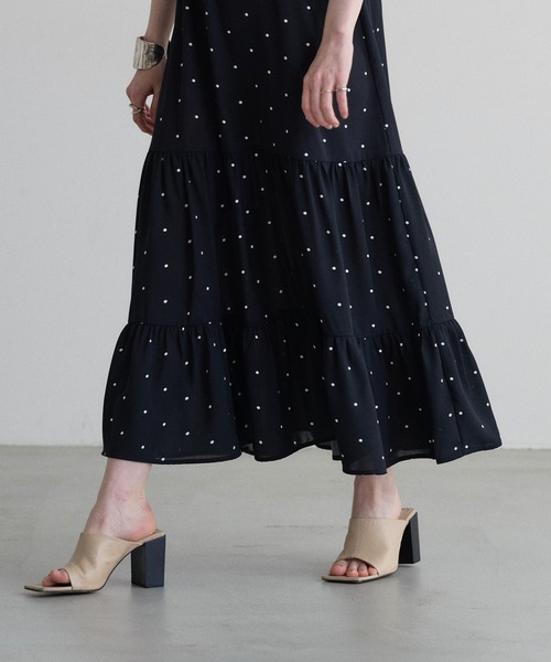 【美品】ストライプティアードワンピース　オフショル　きれいめ　デート服 ハート刺繍ティアードワンピース | DRESS | OBLI