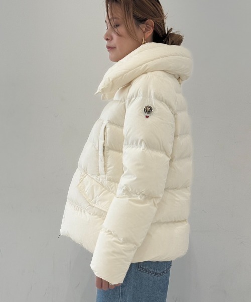 【未使用 美品】ケープホーン　ダウンジャケット　コート　42 ベージュ ケープホーン ラクーン ファー付き ダウンコート 42 ベージュ CAPEHORN