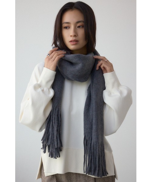 グレー ニット マフラー ロゴ入り フリンジ付き AZUL BY MOUSSY（アズールバイマウジー） マフラー ストール ソフト