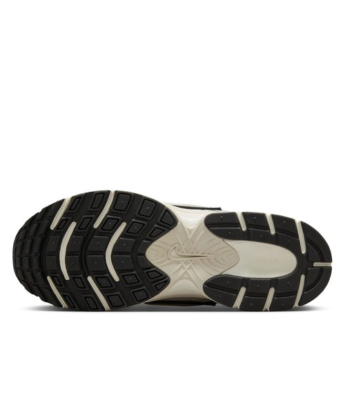 NIKE（ナイキ） スニーカー WS V5 RNR HQ7901 104 レディース