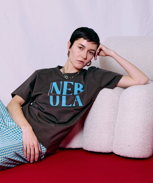 tシャツ 「PRE-ORDER」NEBULA Logo T-Shirt/NEBULAロゴTシャツ レディースの画像