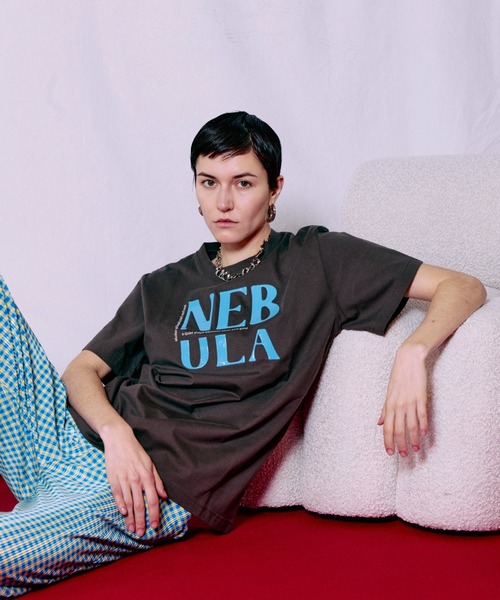 tシャツ 「PRE-ORDER」NEBULA Logo T-Shirt/NEBULAロゴTシャツ レディースの画像