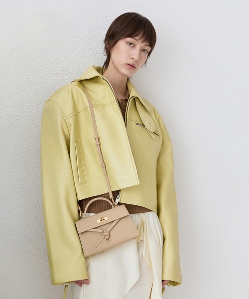 未使用品CHARLES & KEITH トップハンドルバッグ CHARLES ＆ KEITH（チャールズ&キース） ハンドバッグ Tricha トリチャ