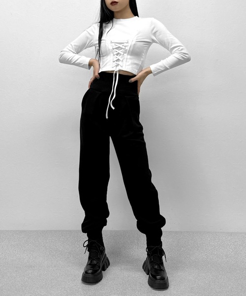 LVEU.（ラブユ） tシャツ Tシャツ レディース Lace up cropped tops