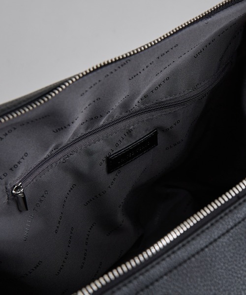UNITED TOKYO（ユナイテッドトウキョウ） ショルダーバッグ LEATHER