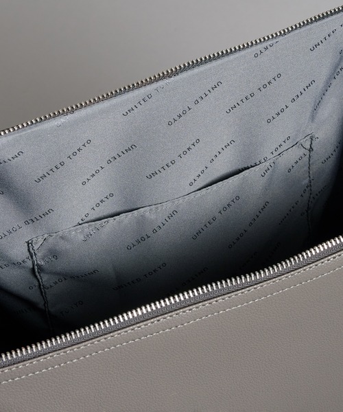 UNITED TOKYO（ユナイテッドトウキョウ） ショルダーバッグ LEATHER