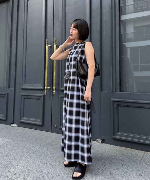 美品✨ear PAPILLONNER　ミニスワローマチショルダーバッグ　シルバー ear PAPILLONNER（イア パピヨネ） ショルダーバッグ バッグ 「本革