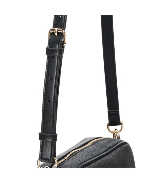 GUESS ショルダーバッグ バッグ DEVLON Camera Crossbody クロス
