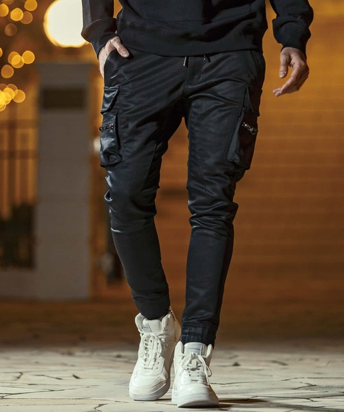 【未使用】1PIU1UGUALE3 タックパンツ サイズ6 定価44000円 1PIU1UGUALE3 RELAX 「1PIU1UGUALE3 RELAX 」 カーゴパンツ S ブラック