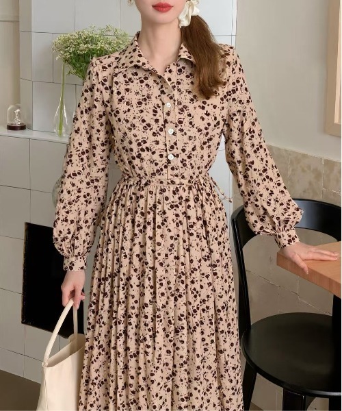 【美品】ふりふ　和柄　花柄 半袖 ロング　シャツワンピース　フリーサイズ　衿付き FINEnough ワンピース 小花柄シャツ衿プリーツワンピース : ZOZOTOWN