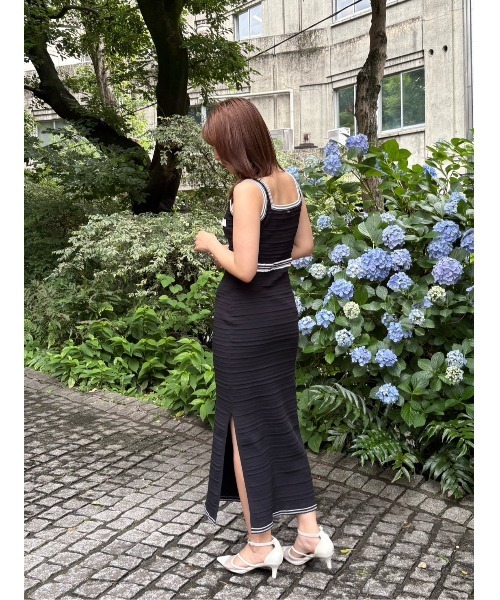 LILY BROWN（リリーブラウン） ワンピース サイドスリットニット