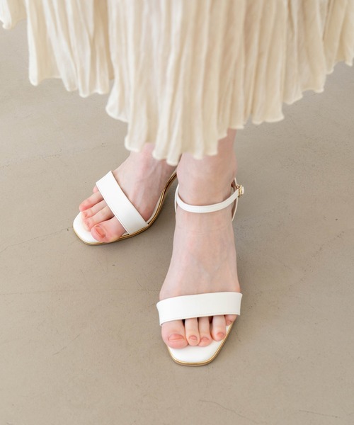 Launa lea サンダル 細ストラップスクエアトゥヒールパンプス
